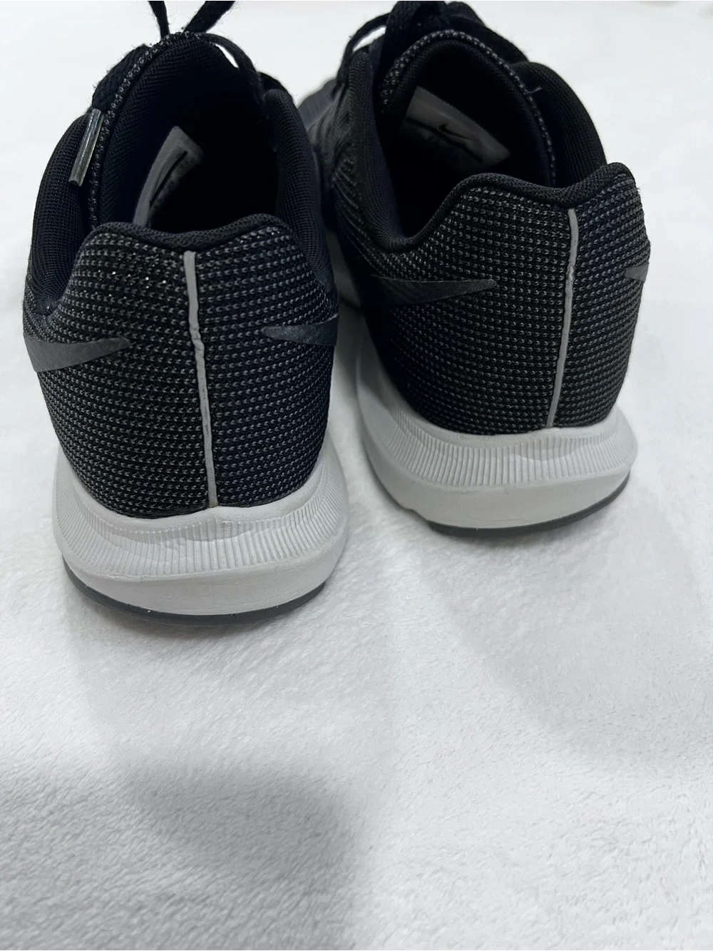 Nike Black Athletic Sneakers with White Label size 7